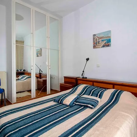 Laconian Collection Brasidoy Apartment